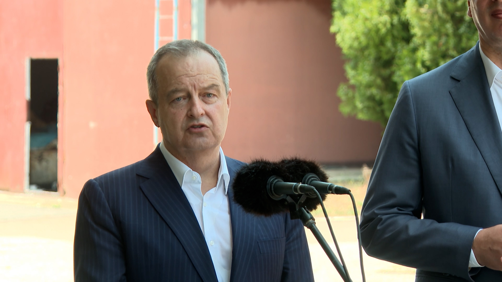 Lipovica, Ivica Dacic ministar unutrasnjih poslova Srbije, zandarmerija je elitna jedinica Republike Srbije